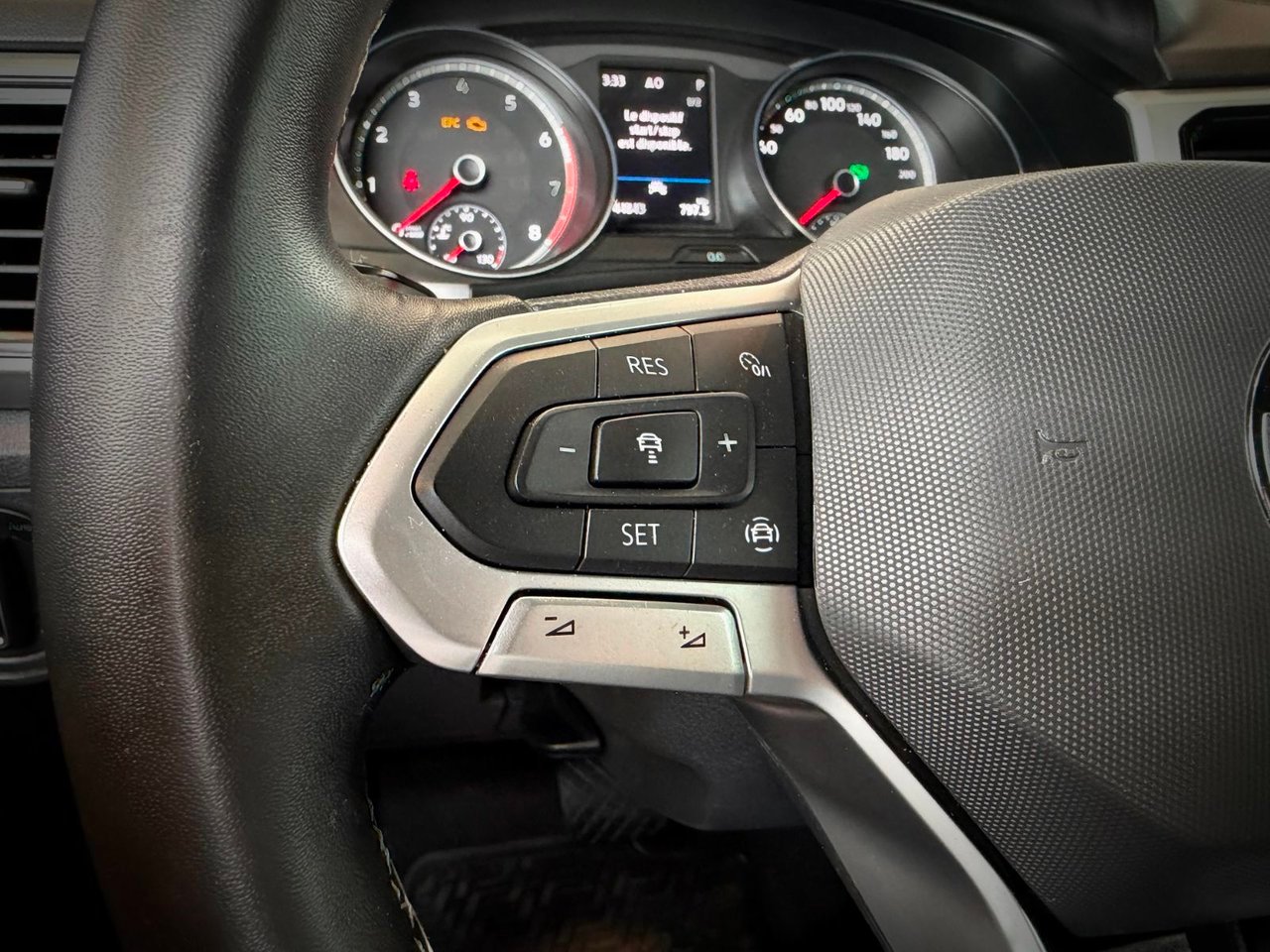 2021 Volkswagen Atlas Cross Sport Red Notre-Dame-des-Prairies - photo #25