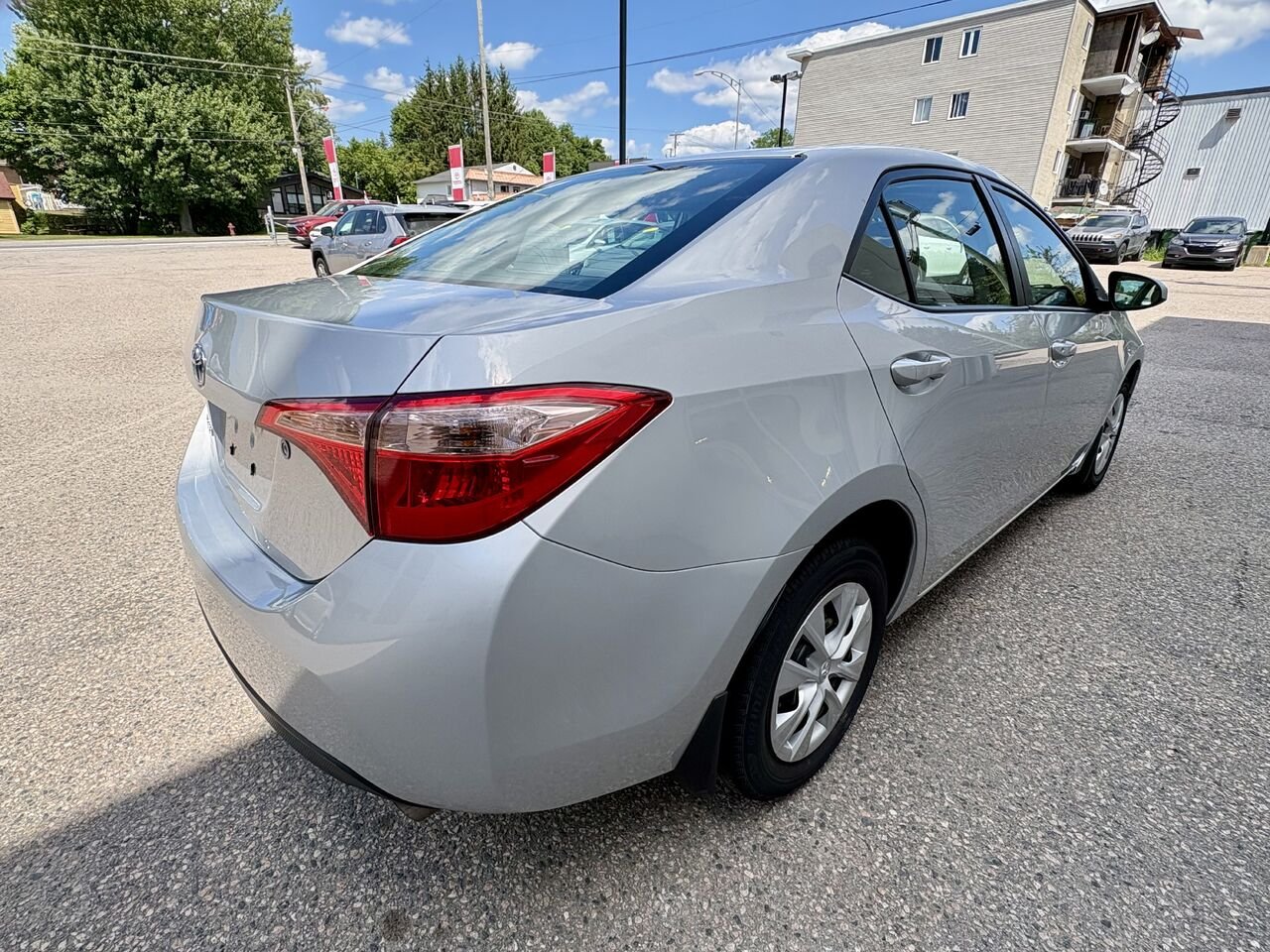 Toyota COROLLA 2017 Argent Mont-Laurier - photo #7