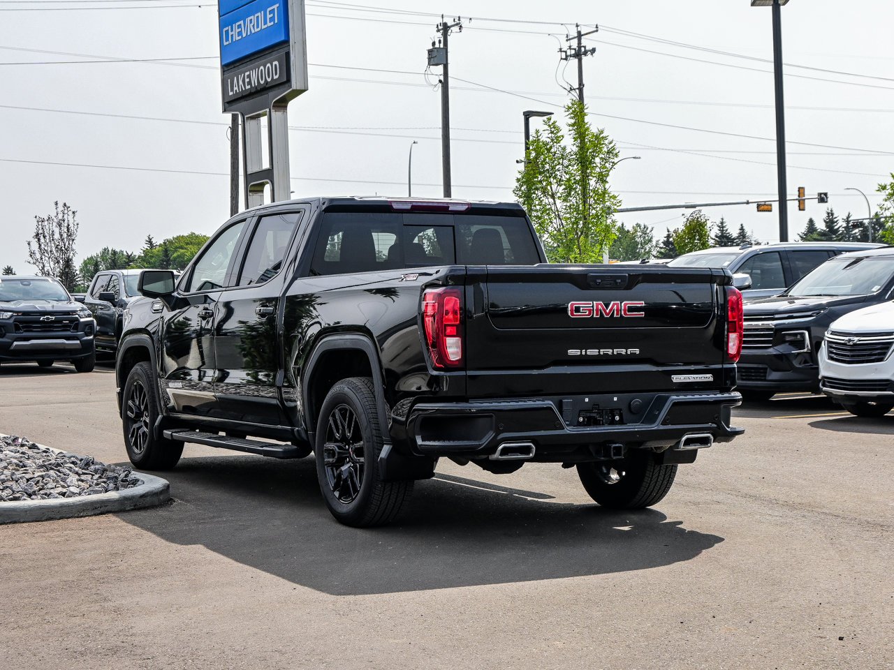 2024 GMC Sierra 1500 4WD Crew Cab 147 Elevation Black Sherwood Park - photo #10