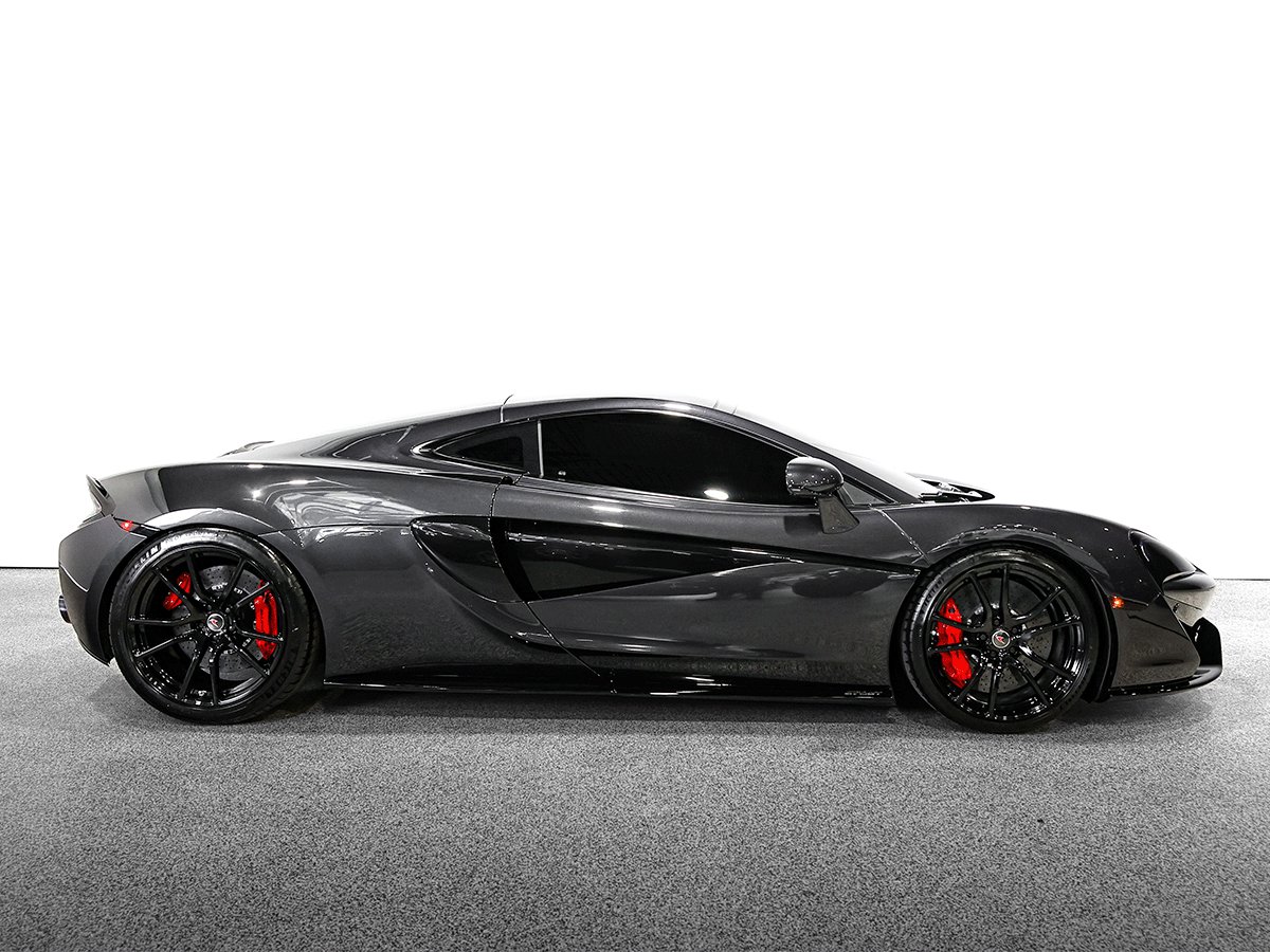 2018 McLaren 570GT Black Saint-Eustache - photo #2