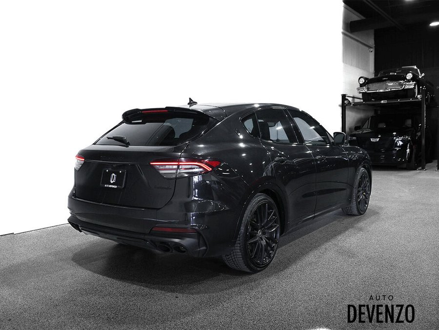 2022 Maserati Levante 2022 Black