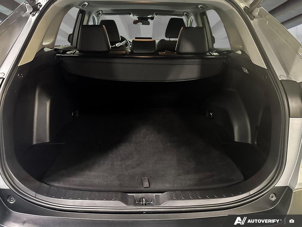 2021 Toyota RAV4 2602370A | XLE Silver Edmonton - photo #11
