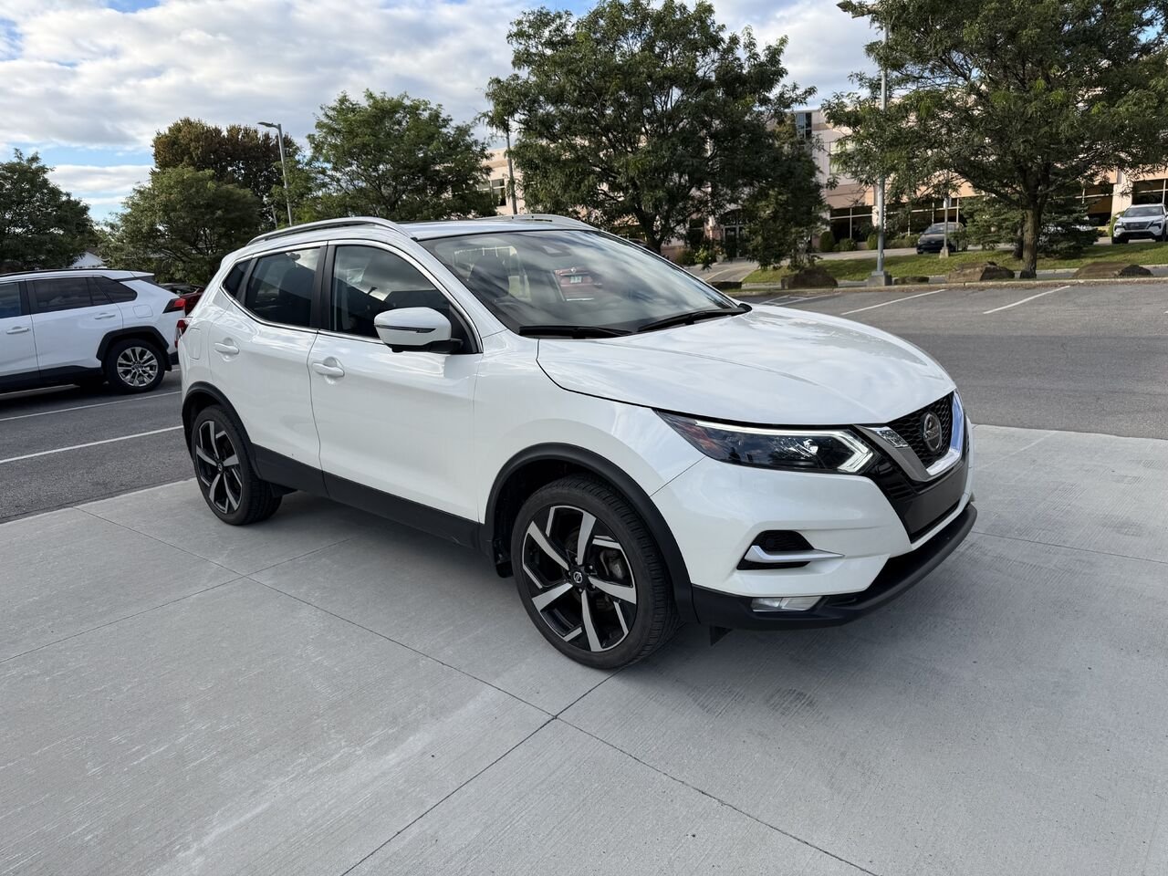 Nissan Qashqai SL PLATINUM 2023 Blanc Châteauguay - photo #2