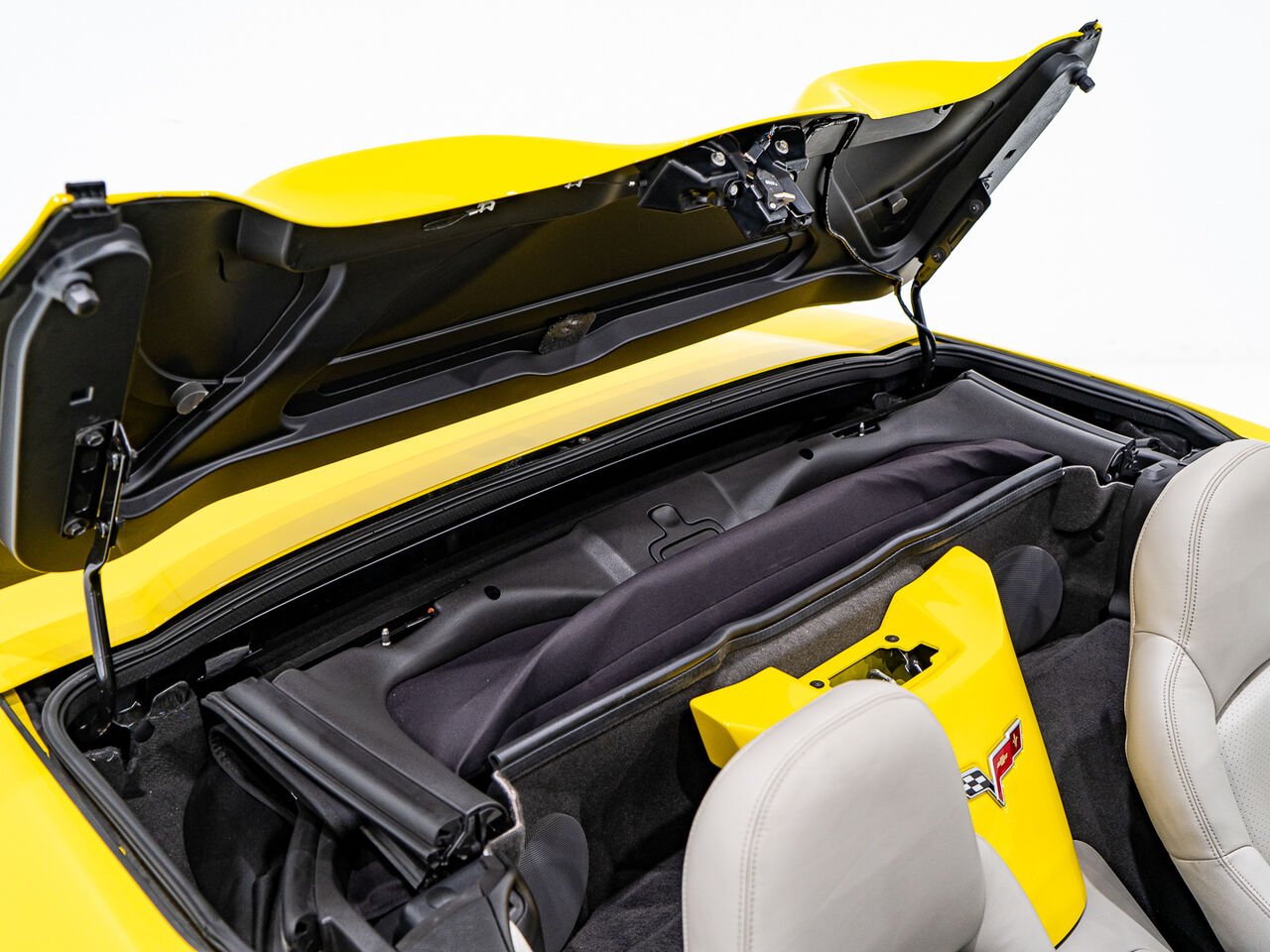 Chevrolet Corvette With only 900km (563mi) From new with window sticker 2008 Jaune Kirkland - photo #53