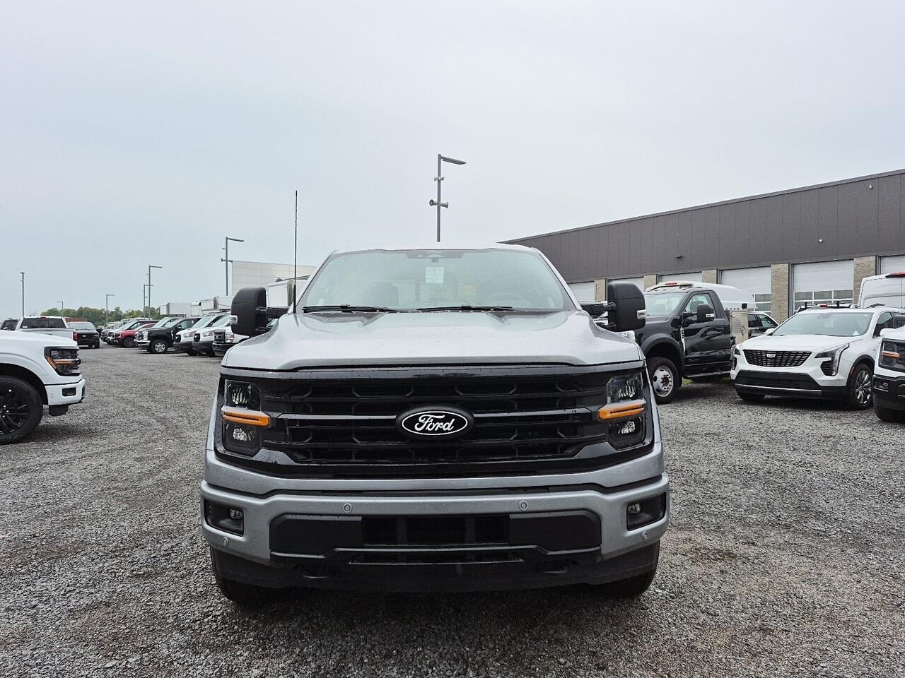 Ford F-150 2F080 | XLT 2026 Argent emblématique métallisé Saint-Jérôme - photo #1