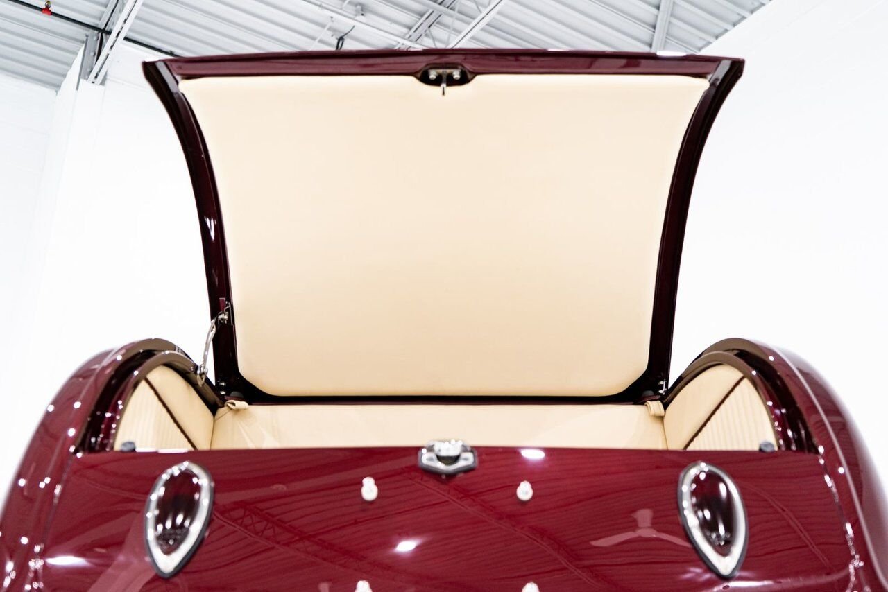 Ford Highboy Lobeck creation spectacular presentation **PRICE IN USD** 1932 Rouge Montréal - photo #70