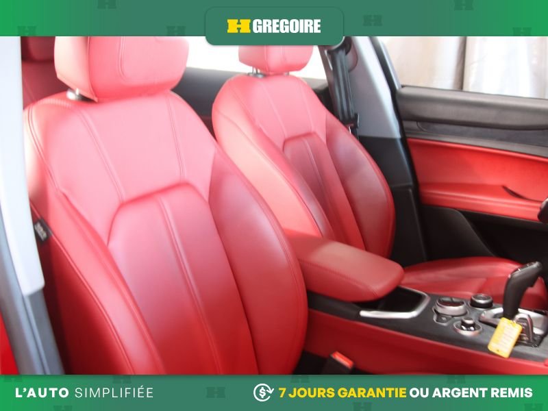 2021 Alfa Romeo Stelvio Red Blainville - photo #28