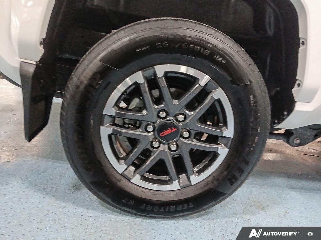2025 Toyota Tacoma S2501725 | 4x4 Double Cab Auto White Edmonton - photo #5