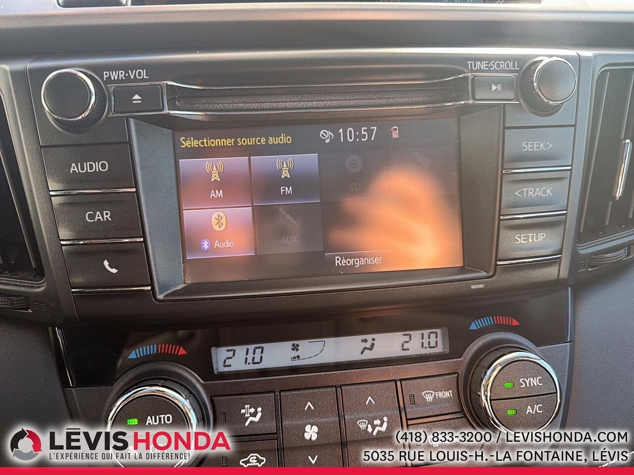 TOYOTA RAV4 Traction intégrale 4 portes XLE 2017 Blanc Lévis - photo #17
