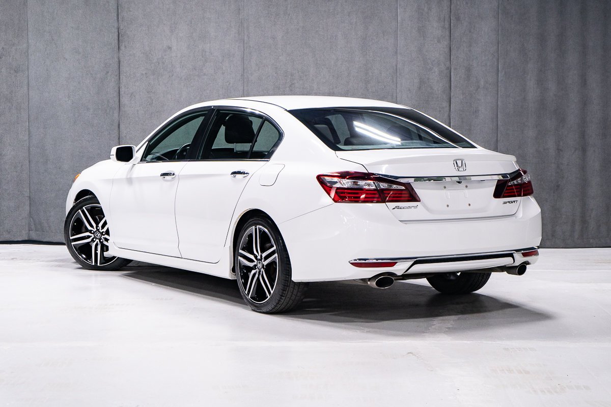 2017 Honda Accord Sedan SPORT White Montreal - photo #3