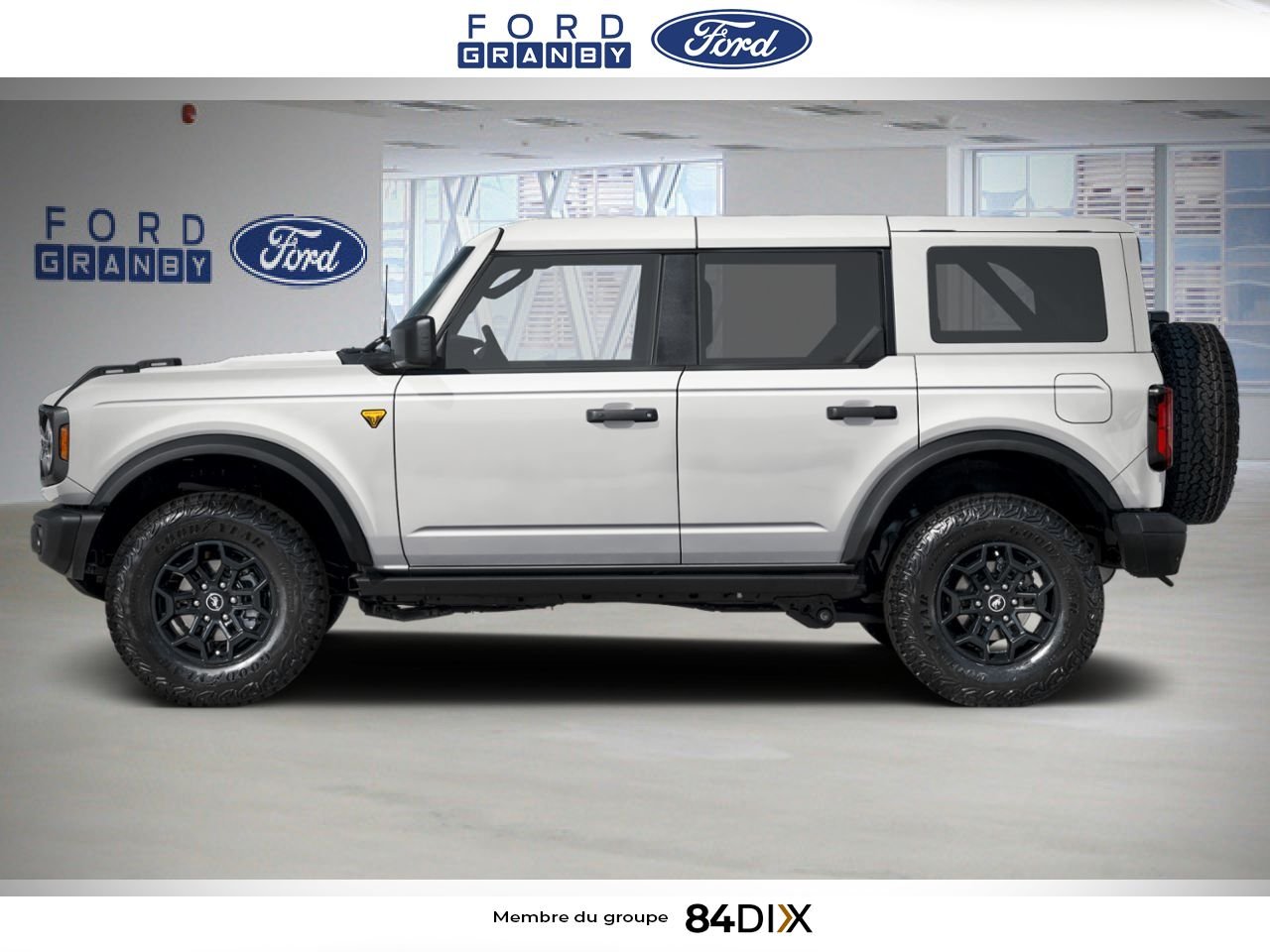 2026 Ford Bronco Oxford White Granby - photo #2