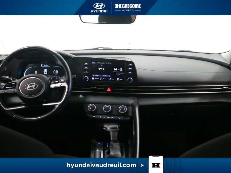 Hyundai Elantra YE21 | Preferred IVT 2024 Blanc Laval - photo #22
