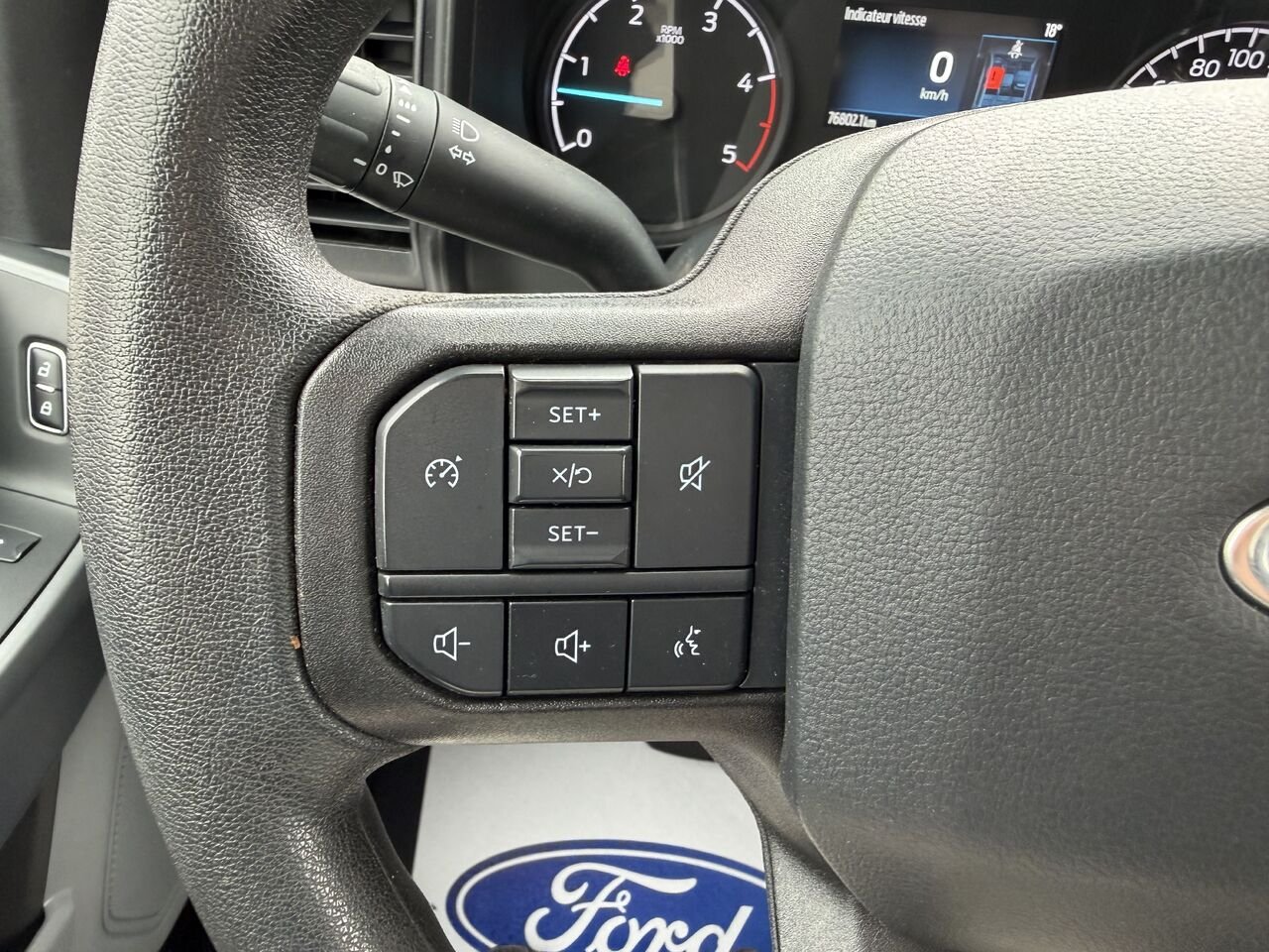 Ford F350 SUPER DUTY 2023 Blanc Montmagny - photo #9