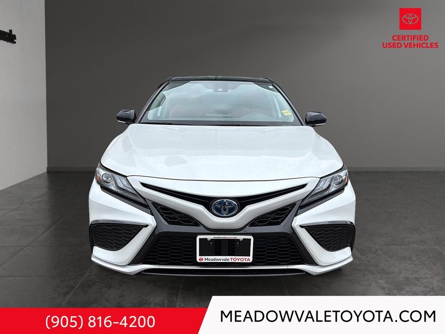 2022 Toyota Camry Hybrid XSE Auto White