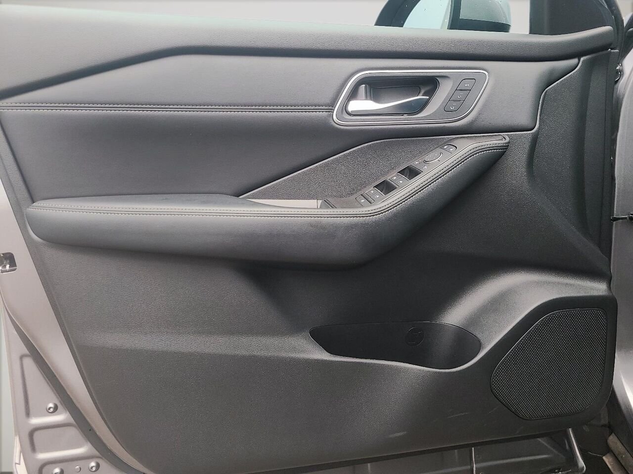 2025 Nissan Rogue PLATINE Grey Québec - photo #13