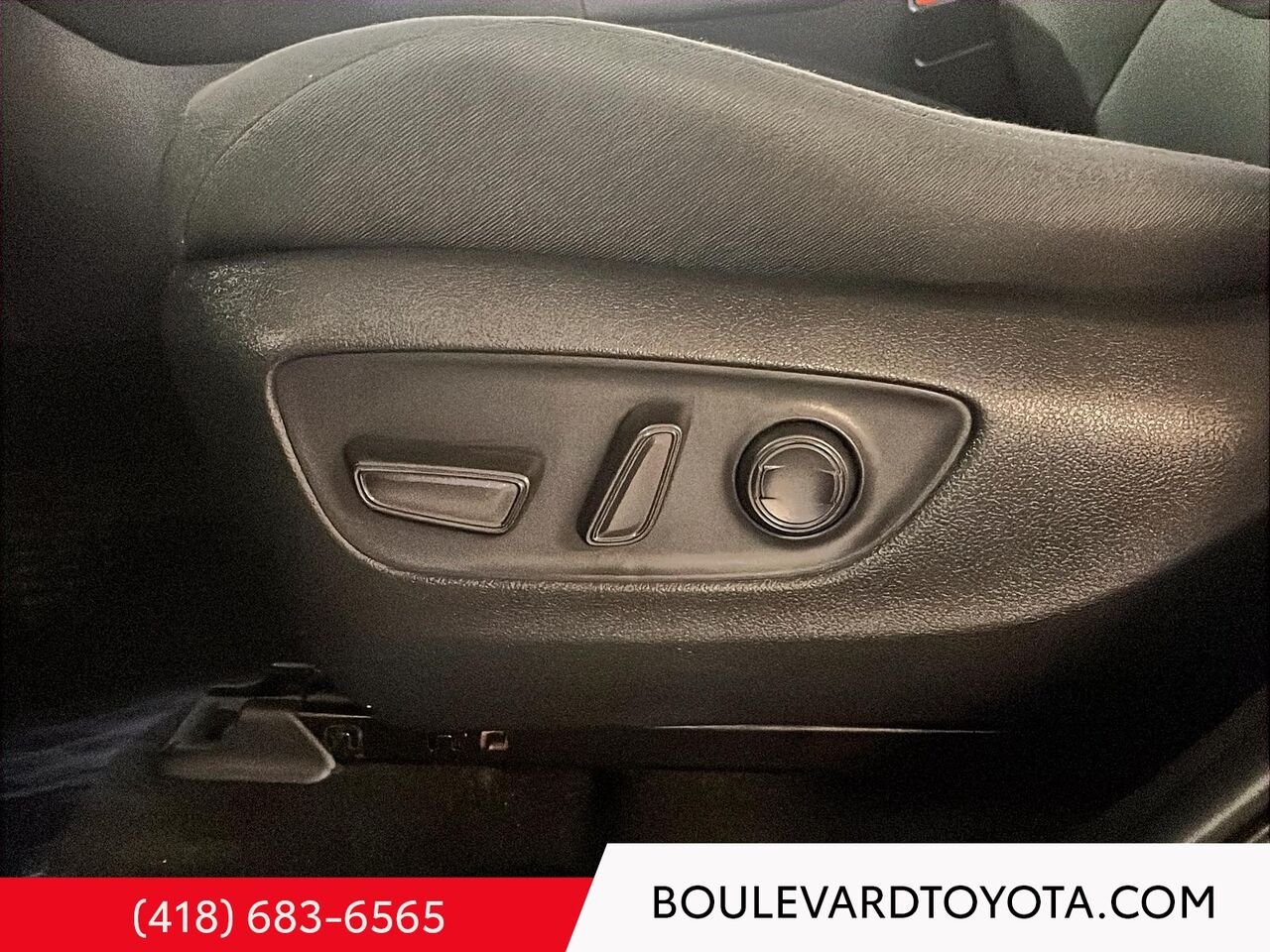 Toyota RAV4 100392A-52 | XLE, AWD 2022 Gris Québec - photo #9