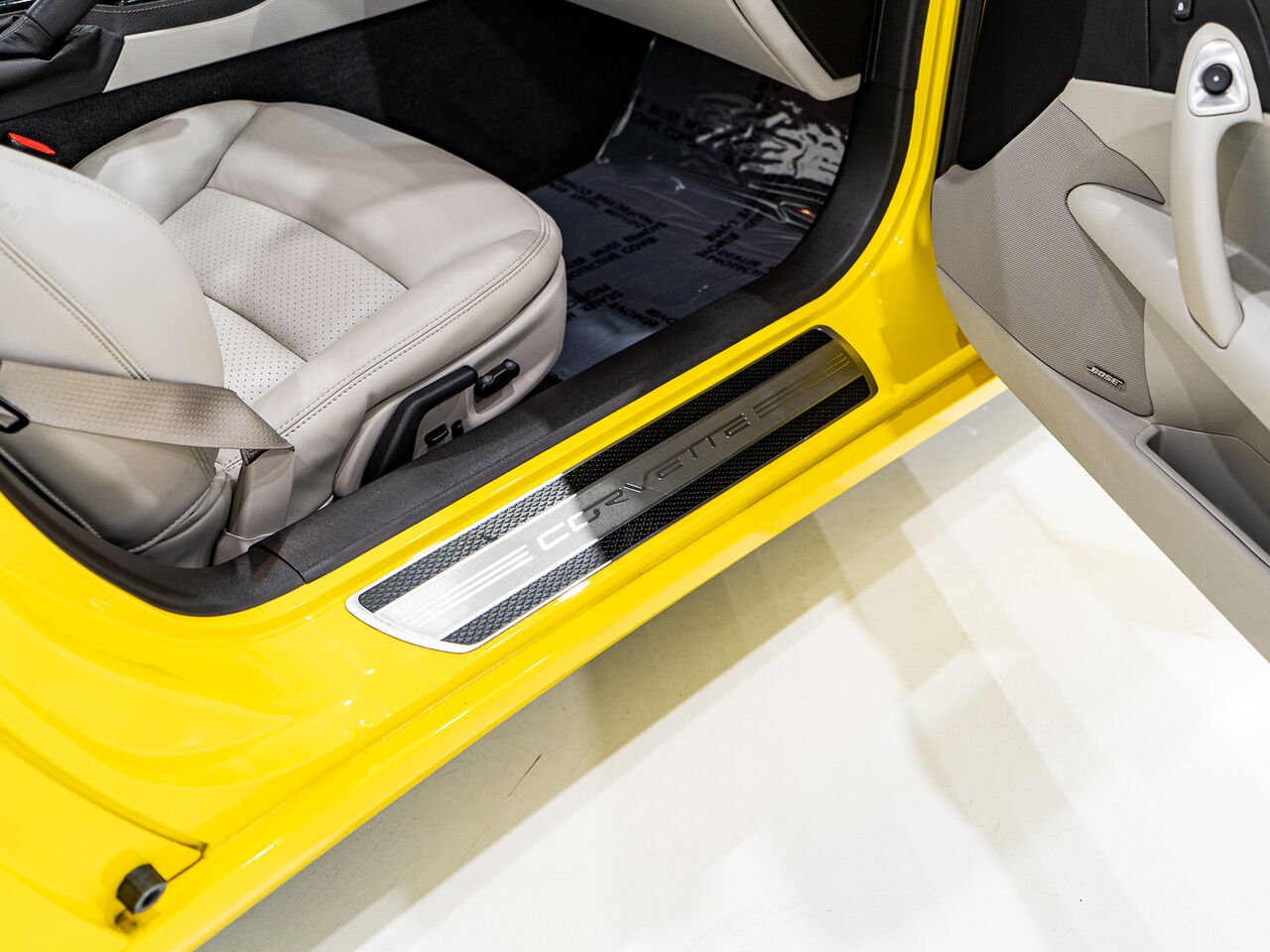Chevrolet Corvette With only 900km (563mi) From new with window sticker 2008 Jaune Kirkland - photo #46