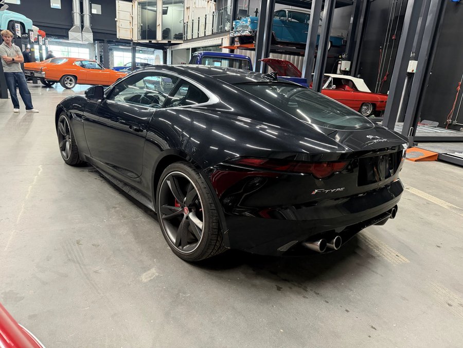 2018 Jaguar F-TYPE 2018 Black