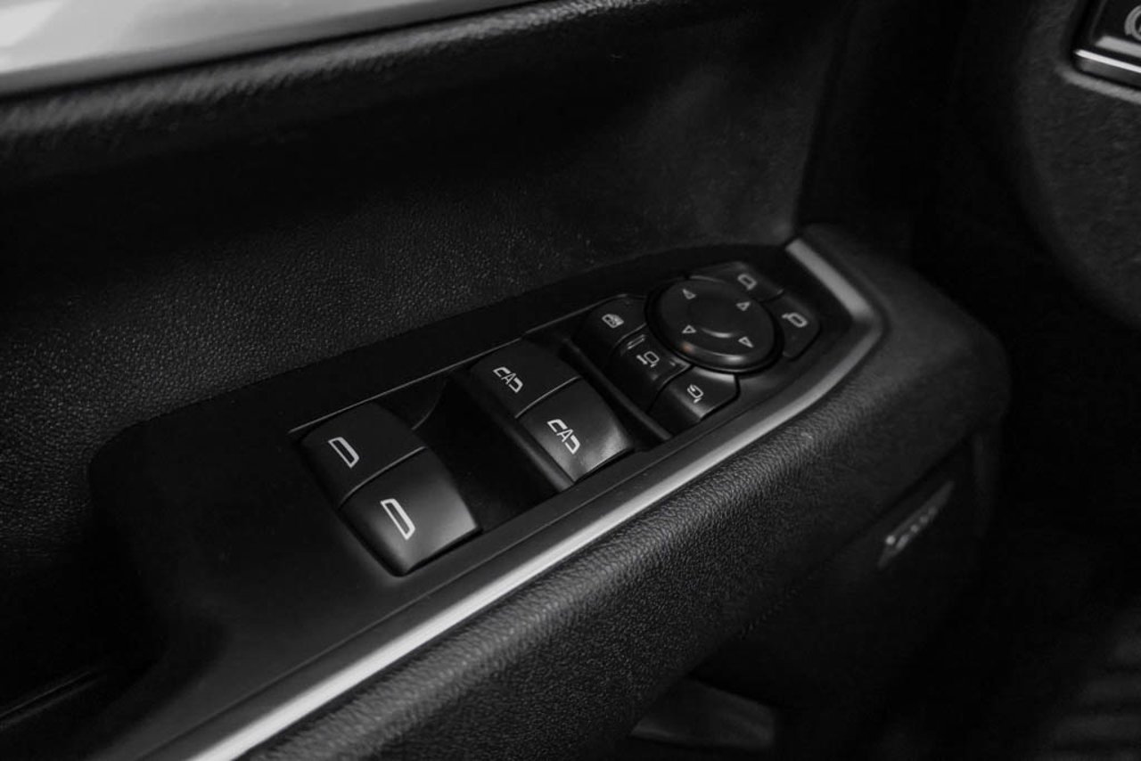 2026 Chevrolet Silverado 3500HD 4WD Crew Cab 159 LTZ Blue Sherwood Park - photo #16