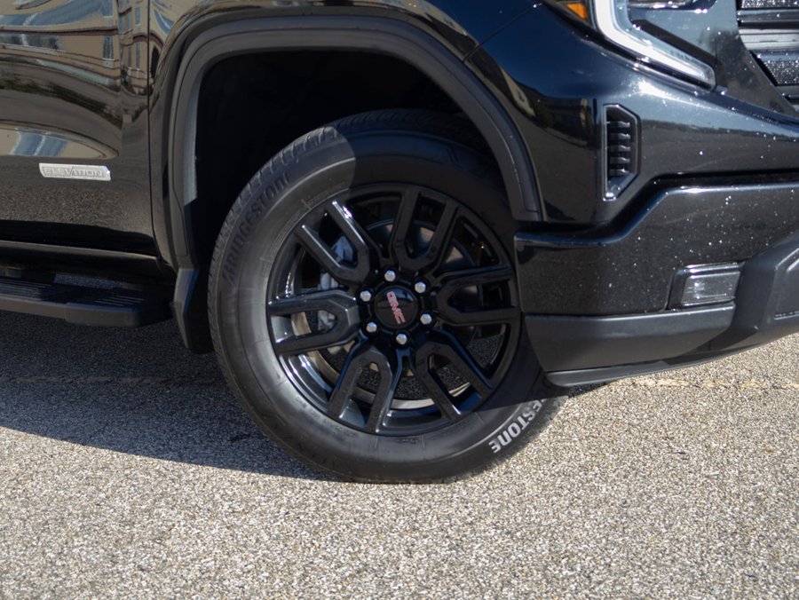 2024 GMC Sierra 1500 Elevation Black Package 2.7L | Heated Seats Black