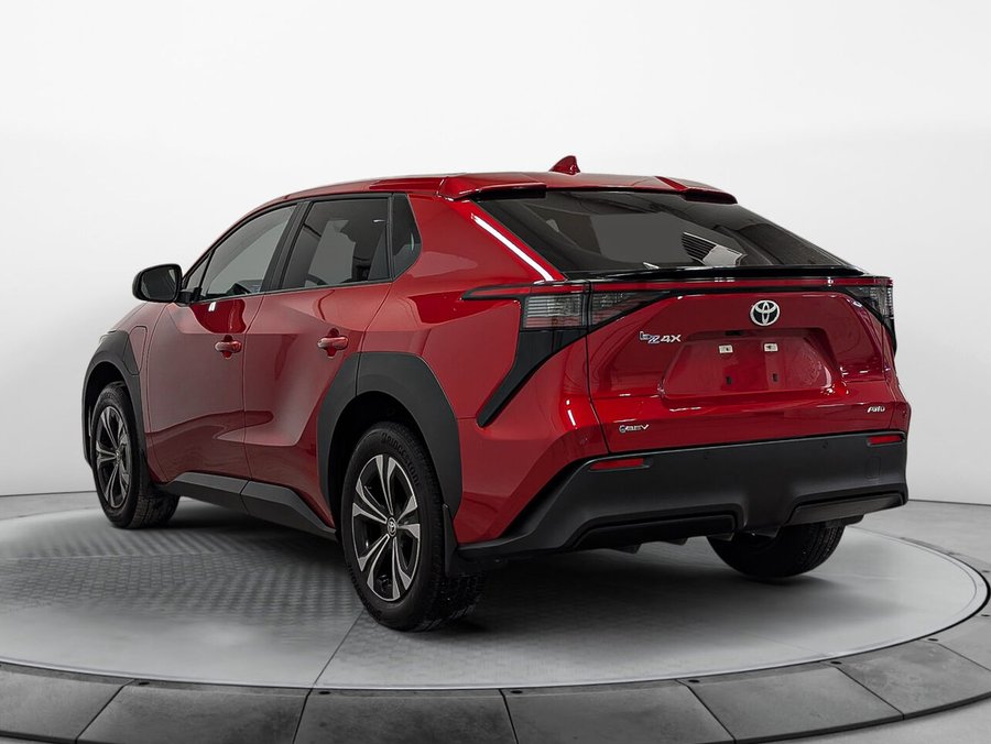 2024 Toyota BZ4X XLE AWD Toit Ouvrant Red