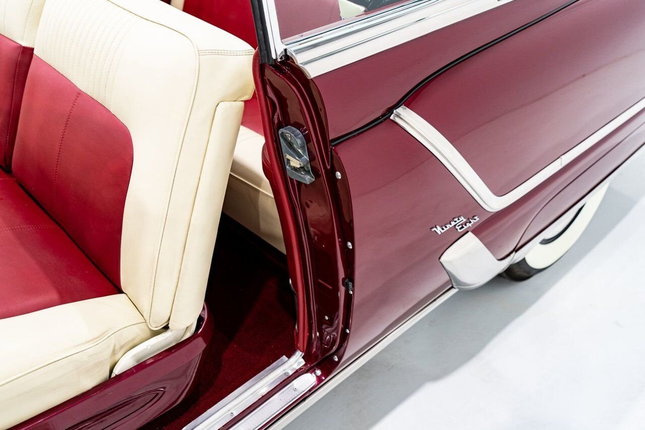 Oldsmobile 98 PRIX EN USD | Convertible Beautifully Presented from complete Restoration 1953 Rouge Montréal - photo #63