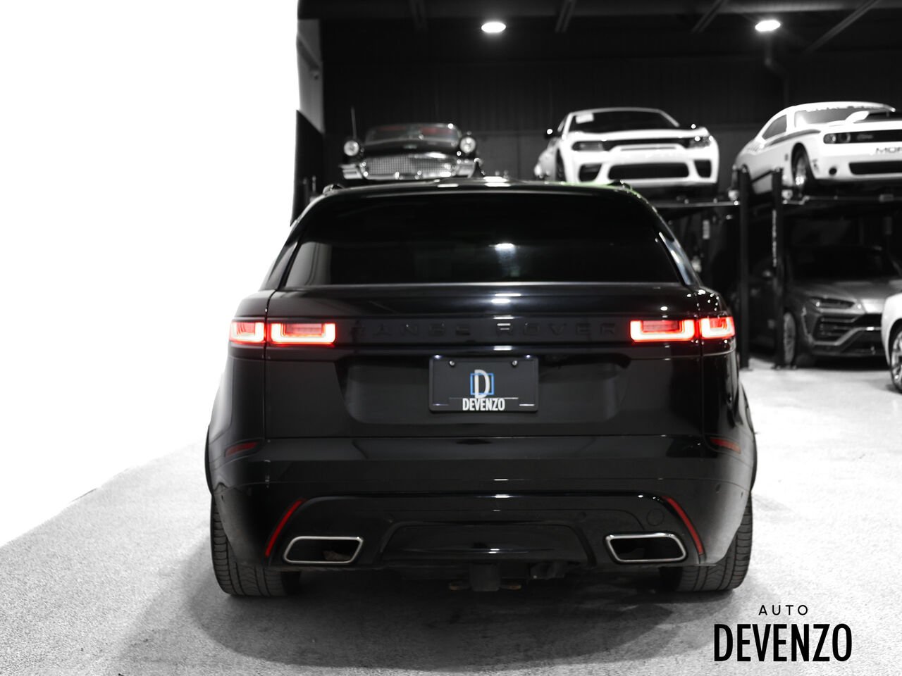 2018 Land Rover Range Rover Velar Black Saint-Eustache - photo #3