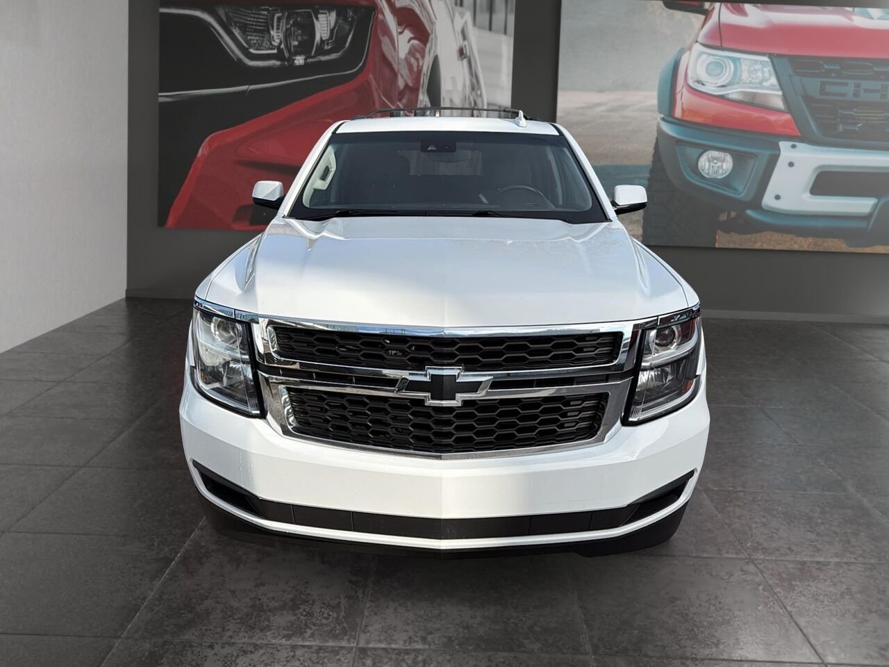 CHEVROLET TAHOE 2017 Blanc Saint-Hyacinthe - photo #1
