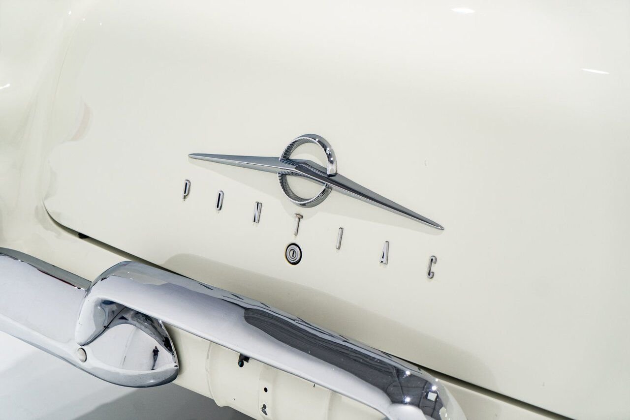 Pontiac Starchief **PRIX EN USD** Beautifully presented from former restoration 1955 Blanc Montréal - photo #43