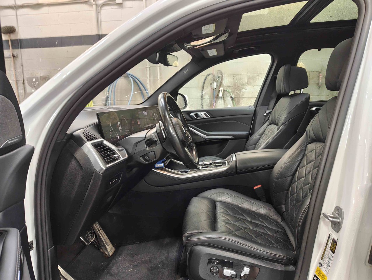 2024 BMW X5 xDrive40i Sports Activity Vehicle White Sherwood Park - photo #7