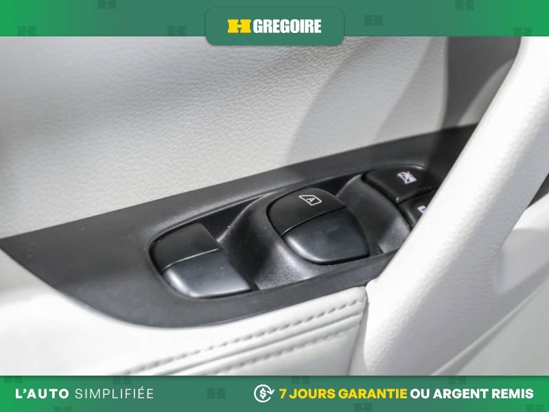 2022 Nissan Qashqai Blue Laval - photo #16