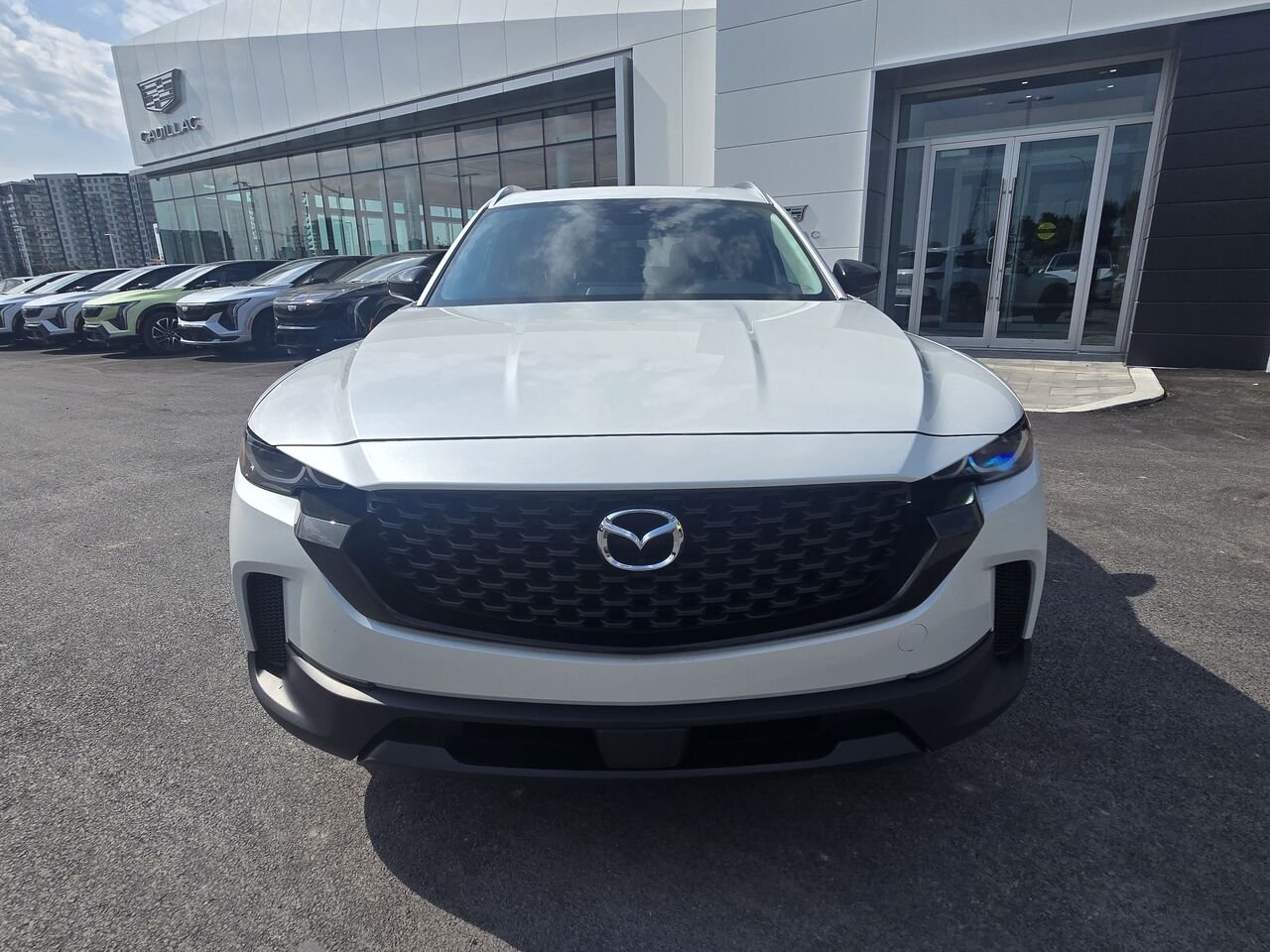 2024 Mazda CX-50 GS-L AWD White Laval - photo #1