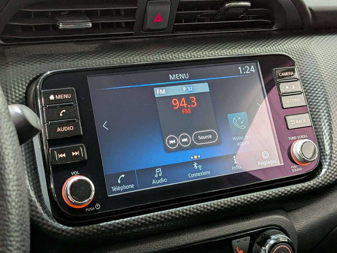 2025 Nissan Kicks Play SV FWD Black Val-David - photo #18