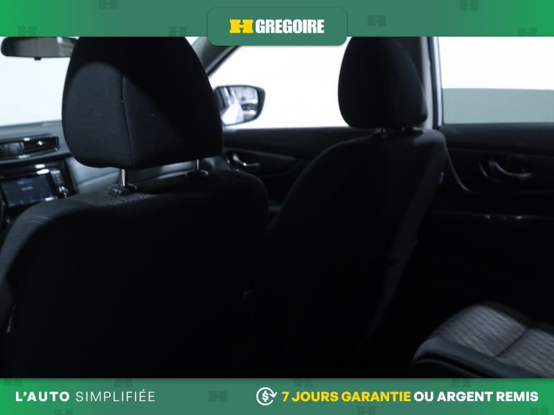 2020 Nissan Rogue White Saint-Eustache - photo #21