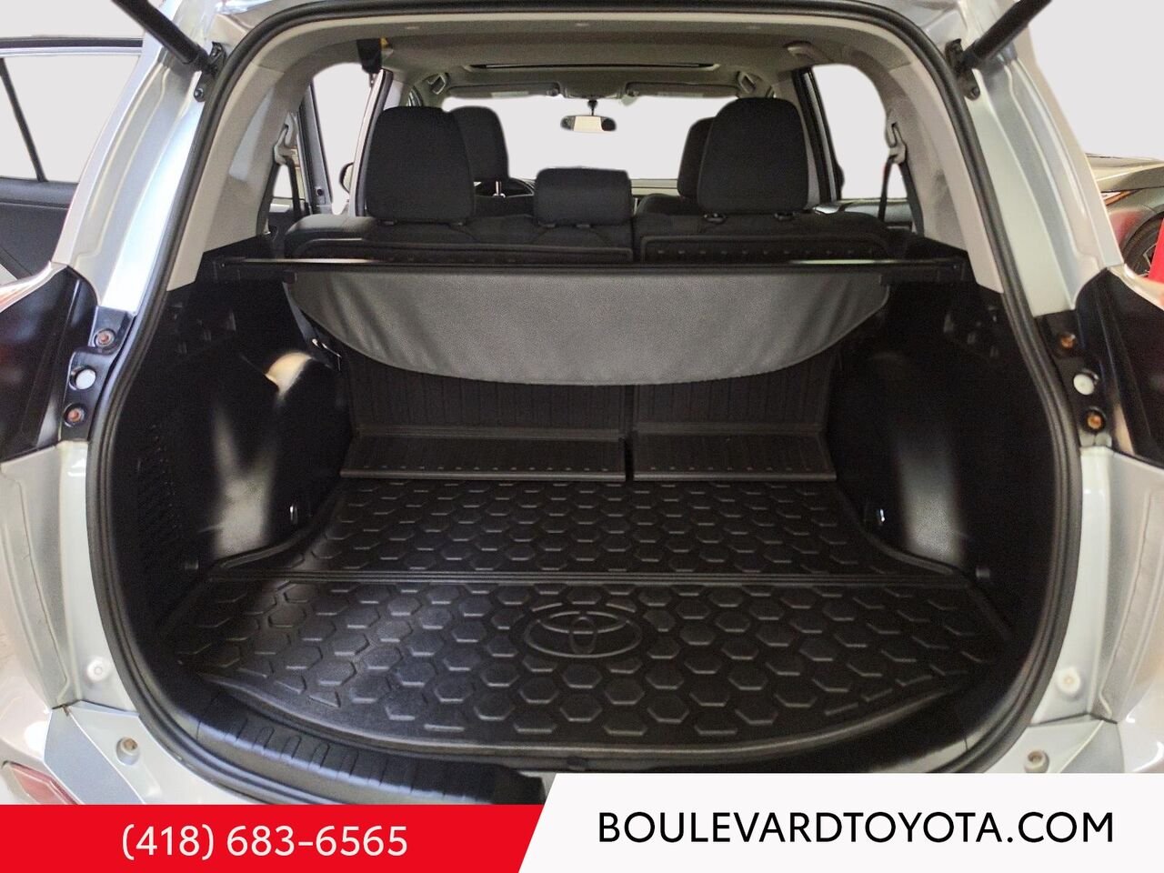 2016 Toyota RAV4 100287A-010 | XLE, AWD Silver Québec - photo #20