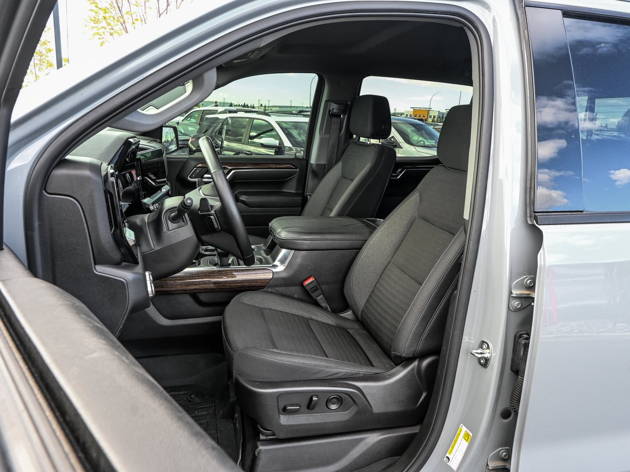 2024 GMC Sierra 1500 4WD Crew Cab 147 Elevation Grey Sherwood Park - photo #14