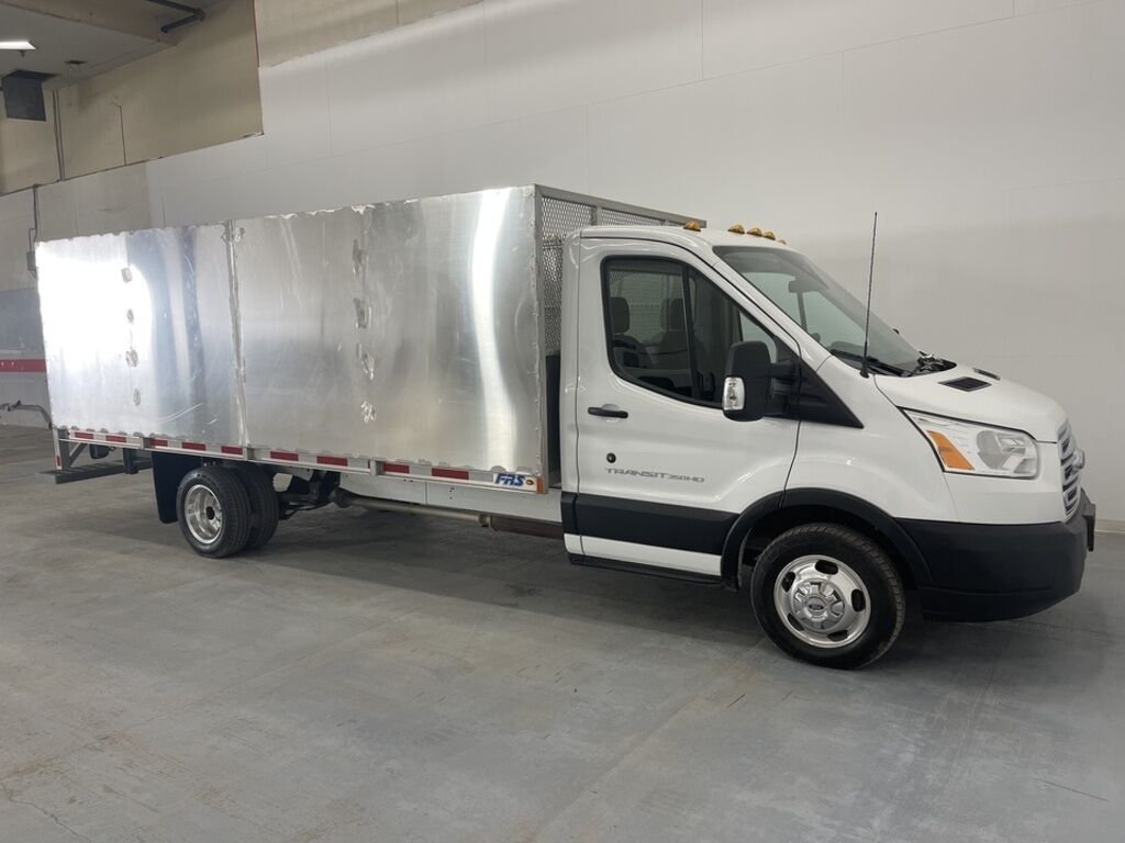 Ford Transit Chassis Cab 2019 Blanc Saint-Eustache - photo #2