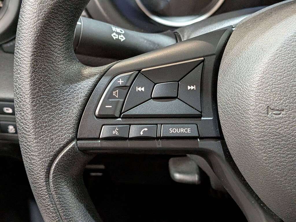 2024 Nissan Kicks S FWD Blue Val-David - photo #14