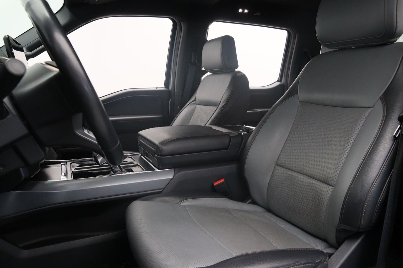 2023 Ford F-150 Lightning Black Baie-Comeau - photo #5