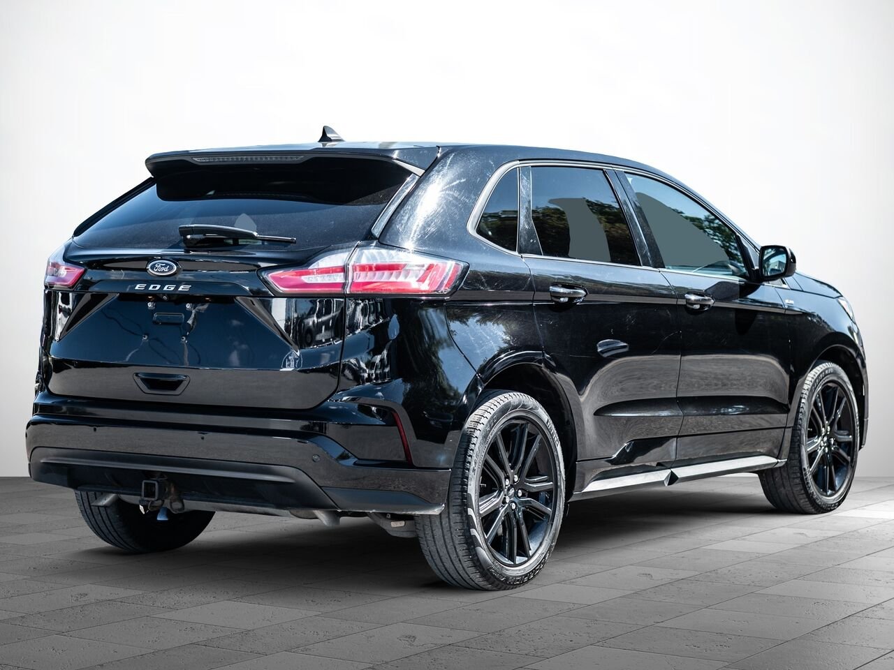 2022 Ford Edge Black Sainte-Julienne - photo #4