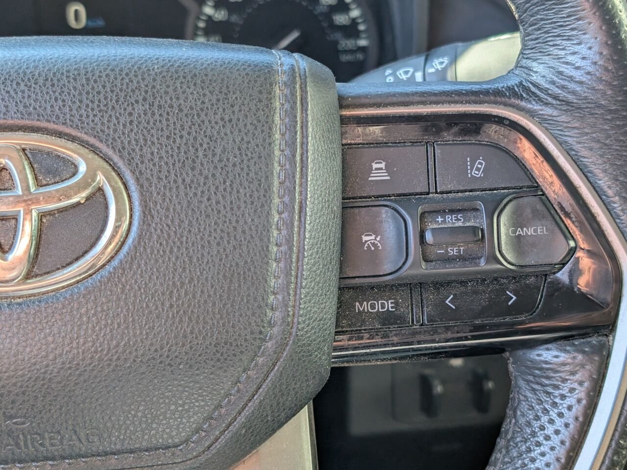 Toyota Tundra LIMITED/AWD/SIÈGES CHAUFFANTS ET VENTILLÉS/TOIT PANORAMIQUE OUVRANT/VOLANT CHAUFFANT/BLUETOOTH/AC 2023 Rouge Sherbrooke - photo #12