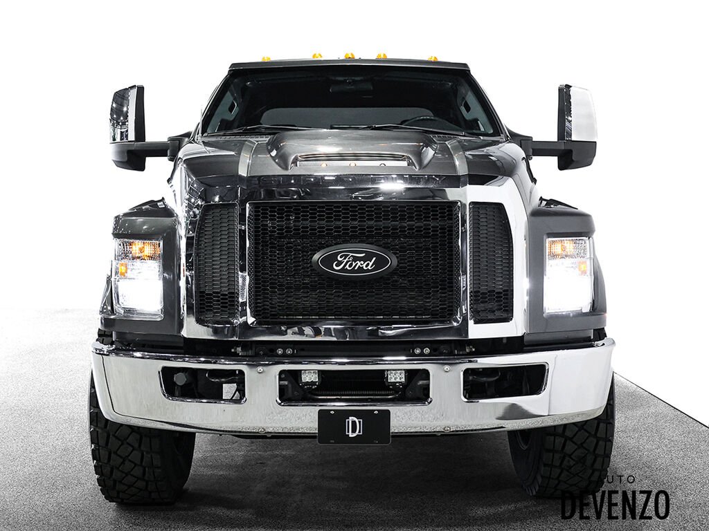2016 Ford F-650 Grey Saint-Eustache - photo #10