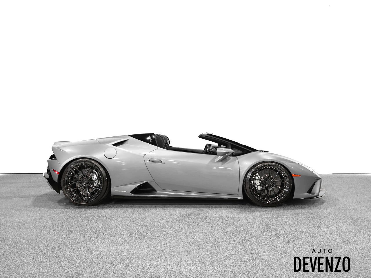 2021 Lamborghini Huracan Silver Saint-Eustache - photo #2