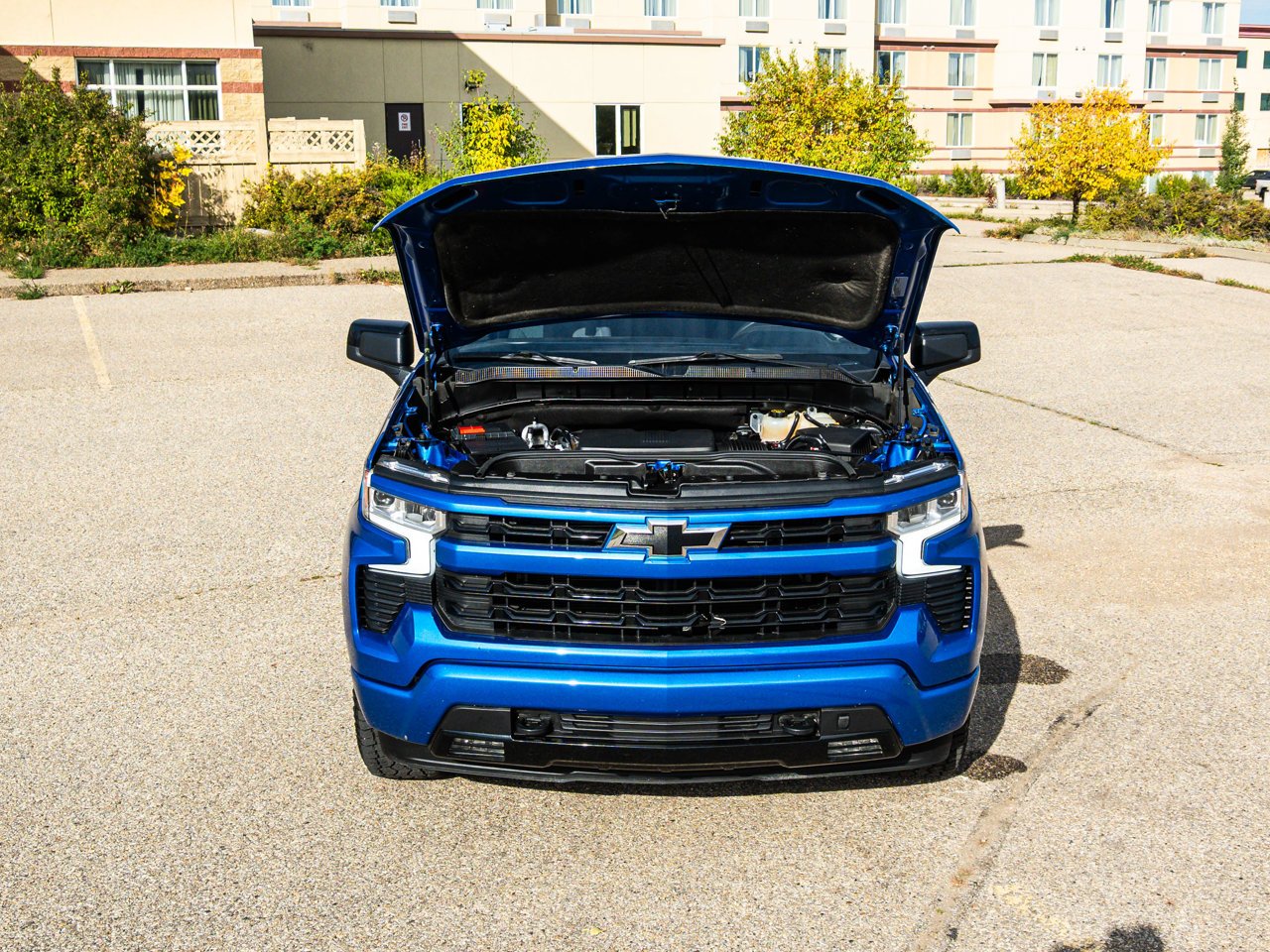 2022 Chevrolet Silverado 1500 4WD Crew Cab 147 RST Blue Sherwood Park - photo #9