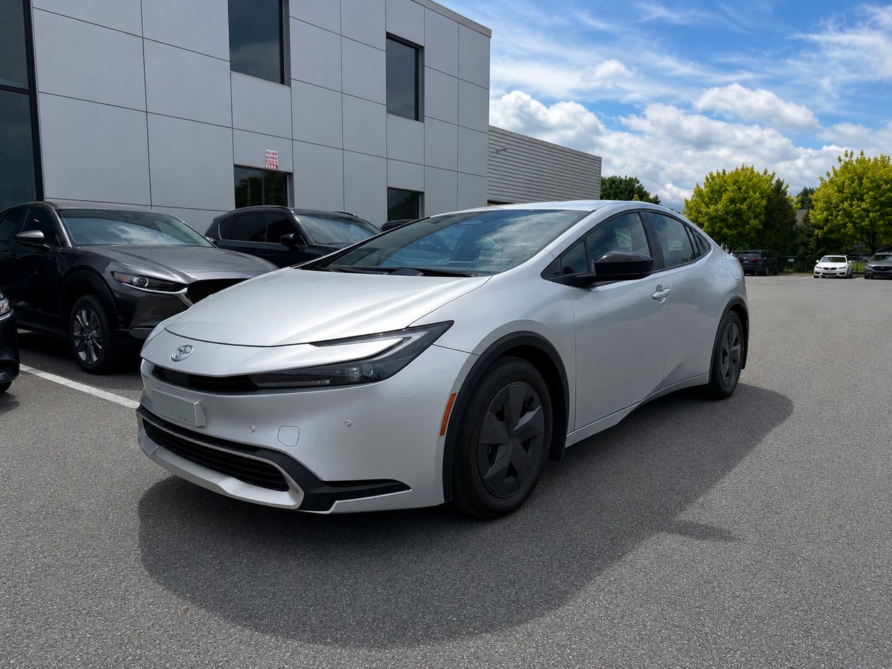 Toyota Prius HYBRIDE BRANCHABLE JAMAIS ACCIDENTÉ / AUTONOMIE COMBINÉ DE PRES DE 980 KM 2025 Gris Châteauguay - photo #2