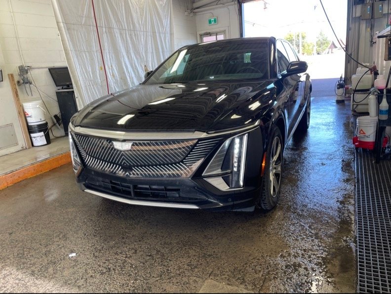 2024 Cadillac LYRIQ TECH PR *505 KM* TOIT VITRÉ *NAV* HAYON ÉLEC *WIFI Black
