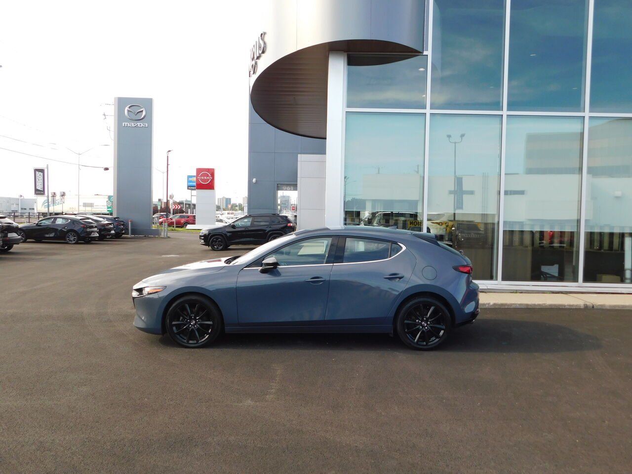 Mazda Mazda3 Sport GT avec moteur turbo BA TI i-ACTIV 2024 Gris Gatineau - photo #0