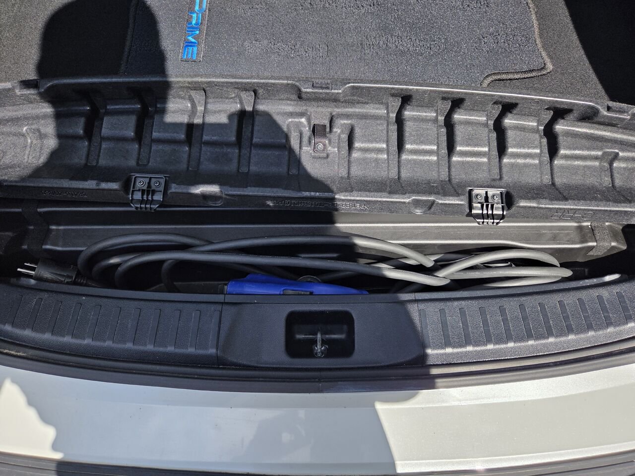 2020 Toyota PRIUS PRIME White Mont-Laurier - photo #7