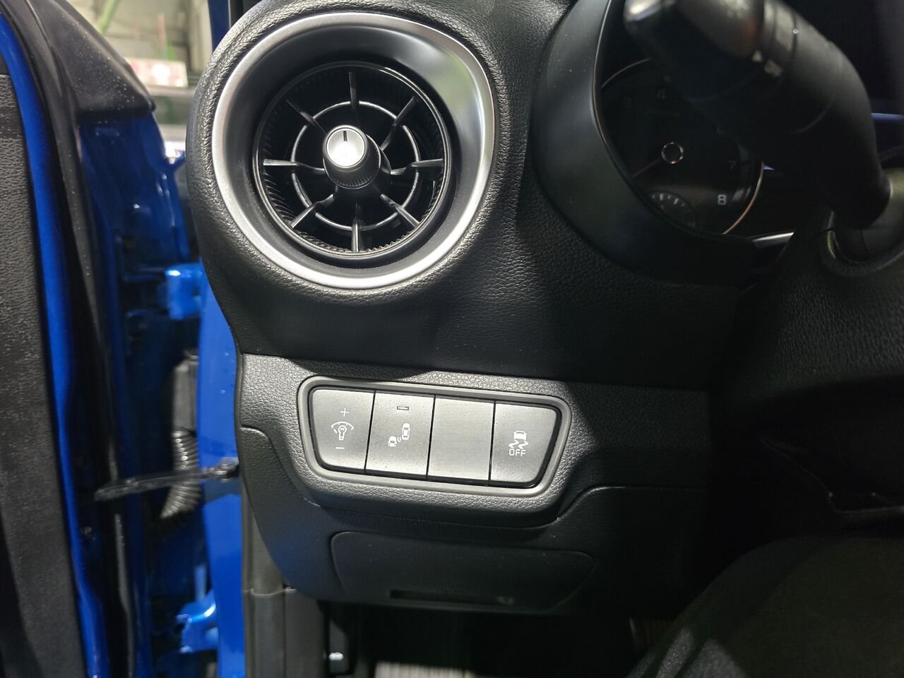 2023 Kia Forte Blue  - photo #13