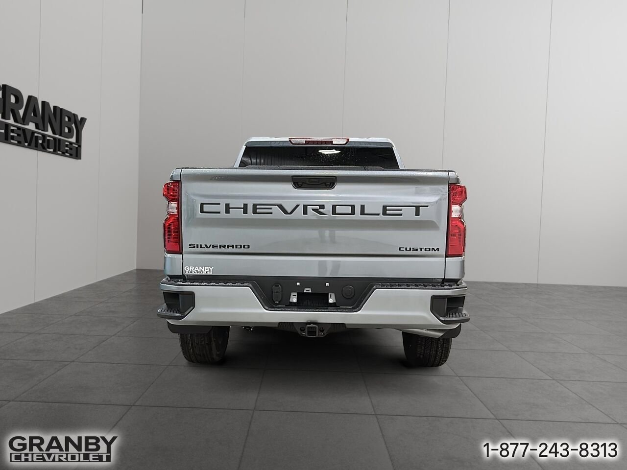 2026 CHEVROLET Silverado 1500 K1500 SILVERADO CREW CAB CUSTOM STD/BOX (1CX) | 26-0980 STERLING GREY METALLIC Granby - photo #5